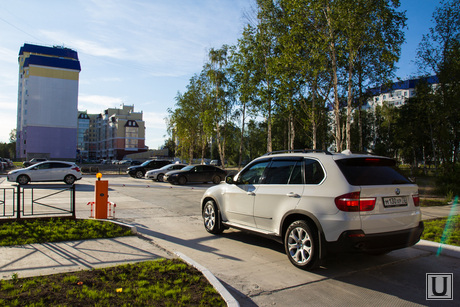 Открытая парковка НСД. Нижневартовск., парковка, стоянка автомобилей