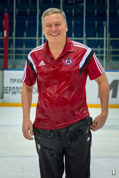 Алексей Бобров принял участие в Ice Bucket Challenge. Екатеринбург