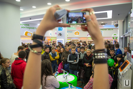 Начало продажи iphone 6. Екатеринбург