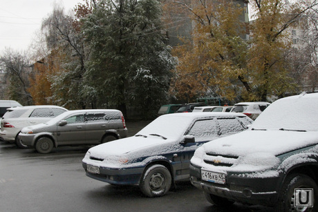Первый снег Курган, автомобили в снегу