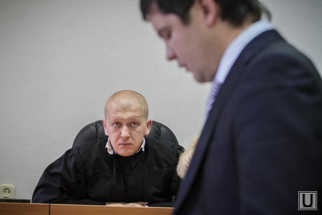Суд о продлении ареста Дмитрия Лошагина в Октябрьском районном суде. Екатеринбург, судебное заседание, суд, адвокат, измайлов эдуард, лашин сергей, судья