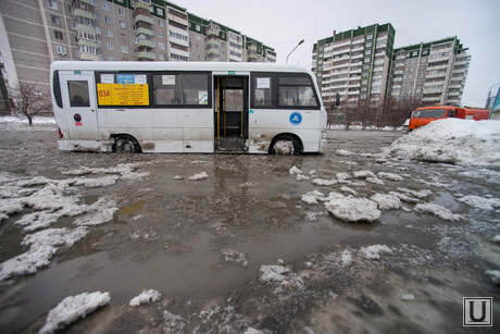Коммунальная авария на Крестинского. Екатеринбург