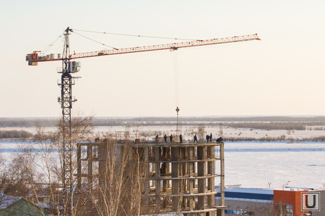 Ледовый городок. Ханты-Мансийск., кран, ханты-мансийск, стройка