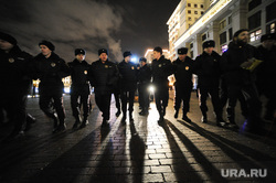 Сход в поддержку братьев Навальных на Манежной площади. Москва, оцепление