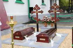 Гробы с останками Льва и Ивана Брусницыных