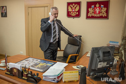 Первый рабочий день 2014 года. Правительство. Заксобрание. Екатеринбург, власов владимир, кабинет чиновника