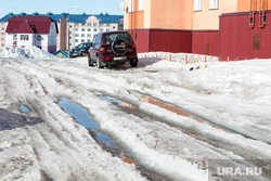 Снег в Салехарде, 8 апреля 2015, бездорожье, снег на дороге, лужи на дорогах