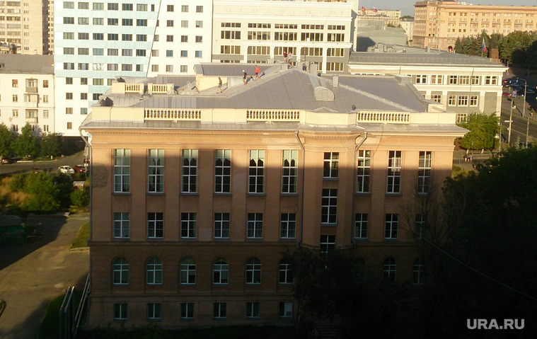 Фотосессия на крыше публичной библиотеки. Челябинск, публичная библиотека