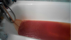 Вода, текущая из кранов жителей Нижневартовска