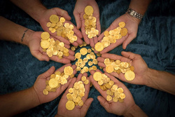 Золото с испанских галеонов, золотые монеты