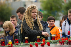Митинг памяти у Чёрного тюльпана по погибшим в Беслане в сентябре 2004 года. Екатеринбург