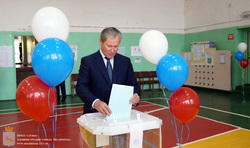 Губернатор Курганской области Алексей Кокорин принял участие в выборах-2015