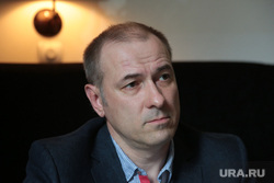 Предприниматель Константин Окунев во время интервью. Пермь , окунев константин