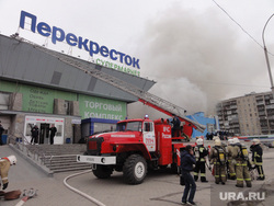 Пожар Торговый центр Уралмашевский. Екатеринбург 