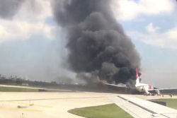 Самолет загорелся прямо во время взлета