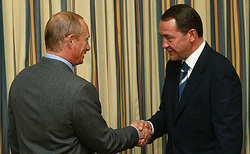 Михаил Лесин ранее был министром печати. Владимир Путин выразил соболезнования родным покойного