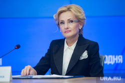 Председатель комитета ГД РФ по безопасности и противодействию коррупции Ирина Яровая. Москва, яровая ирина, портрет