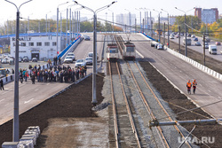 Открытие дорожной развязки. Уралмостострой. Челябинск, дорожная развязка, мост, трамвайные пути