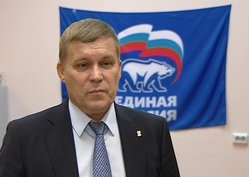 Анатолий Дубовик уходит на муниципальную службу