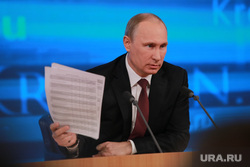 Даже развод не поможет? Путин потребовал раскрывать данные о контрактах чиновников с компаниями родственников