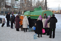 Воду людям возят четырьмя машинами из Снежинска