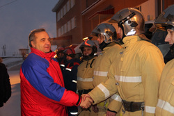 Владимир Пучков в Салехарде проверил пожарную часть