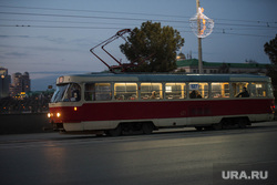 Клипарт. Екатеринбург, ночной трамвай, вечер