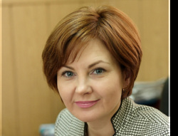 Наталья Хлопунова снова стал пресс-секретарем губернатора Дмитрия Кобылкина