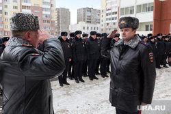 Торжественное вручение сотрудникам УМВД ключей от квартир. Магнитогорск, отдать честь, сергеев андрей