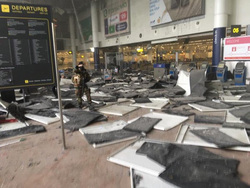 Мощный взрыв произошел в аэропорту Брюсселя