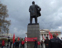 Тюменские депутаты на всякий случай "запретили" митинги и пикеты перед выборами