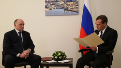 Медведев раскритиковал челябинского губернатора Дубровского за дороги
