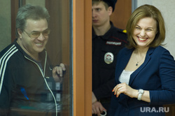 Организатор убийства старушки Ледовской Олег Гусев и его защитница Анна Василенко после вынесения приговора