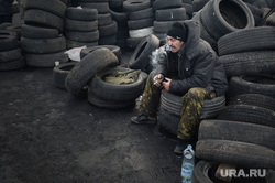 Майдан. Украина.  Киев, перекур, баррикады, беспорядки, революция, покрышки