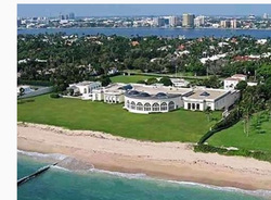 Огромная резиденция Палм-Бич была продана Трампом в 2008 году миллиардеру Дмитрию Рыболовлеву за 95 млн долларов