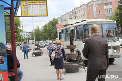 Вазоны для цветов на остановкеКурган