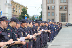 Полицейские южноуральской столицы получают последние указания