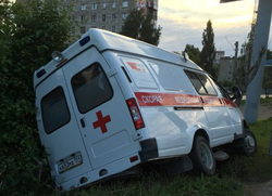 "Скорая помощь" попала в аварию в Перми