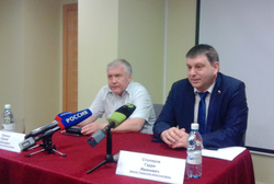 Депутаты сегодня дали пресс-конференцию, где рассказали о причинах выхода из ЛДПР