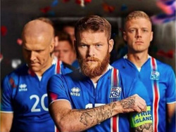 Настоящий клич викингов. В Исландии встретили национальную сборную как героев. ВИДЕО