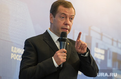 Кремль отреагировал на заявление Медведева о зарплате учителей. «Эти задачи никто не отменял»
