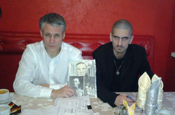 Друг Вершинина Кирилл Разумовский (справа) в соцсетях выкладывает фото с криминальным авторитетом Александром Морозовым (слева)