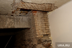 Дом Гоголя 42Курган, несущие опоры, аварийный подвал