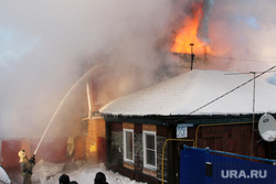 Пожар улица Петропавловская 25 А 2 Курган, пожар в доме