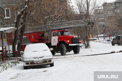 Пожарные на вызове Курган, пожарная машина, машина в снегу