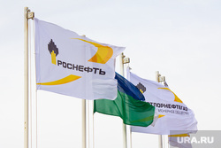 Роснефть. Нижневартовск , роснефть, флаги
