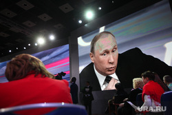 Владимир Путин отложил встречу с журналистами из-за убитого посла