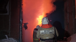 Пожарным удалось справиться с огнем, открытое горение ликвидировано