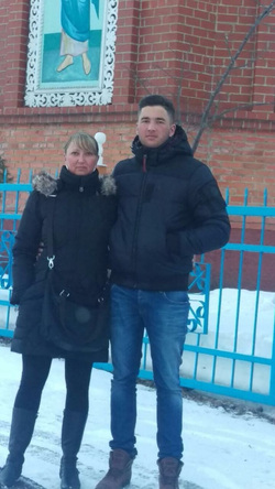 Лариса с сыном приехали из Германии на Урал, чтобы установить отцовство