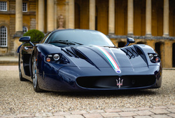 Цена на новые итальянские автомобили Maserati начинается от 5 млн рублей